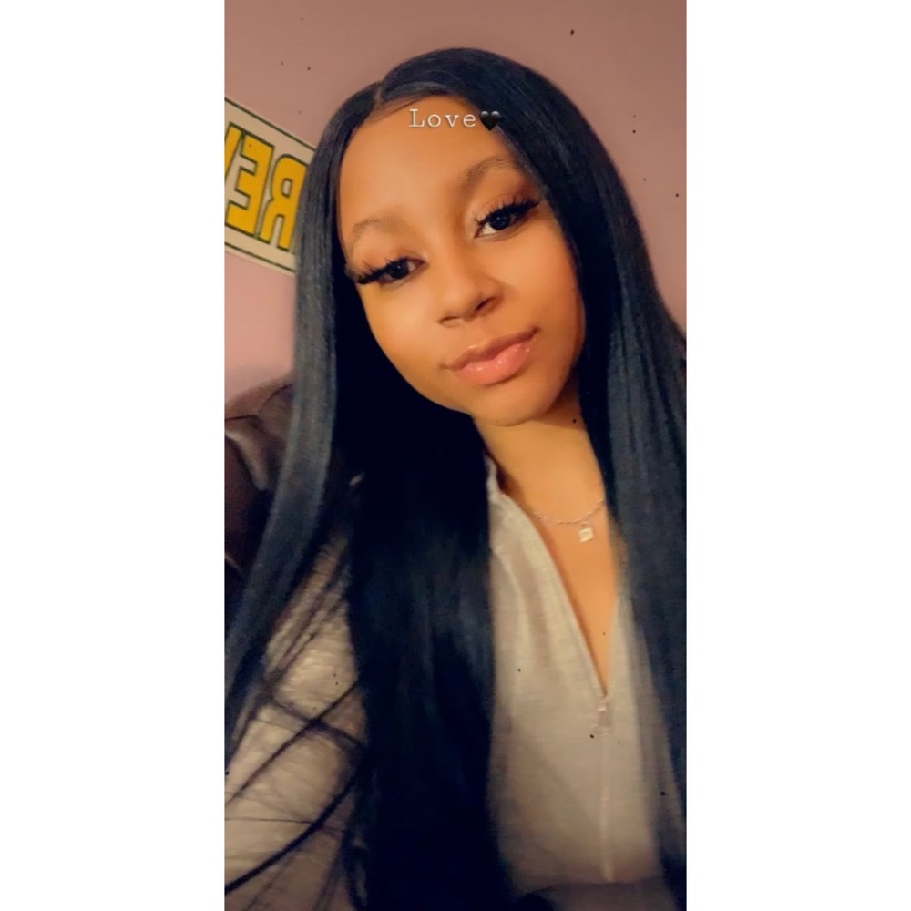 Meet your Posher, Lauryn